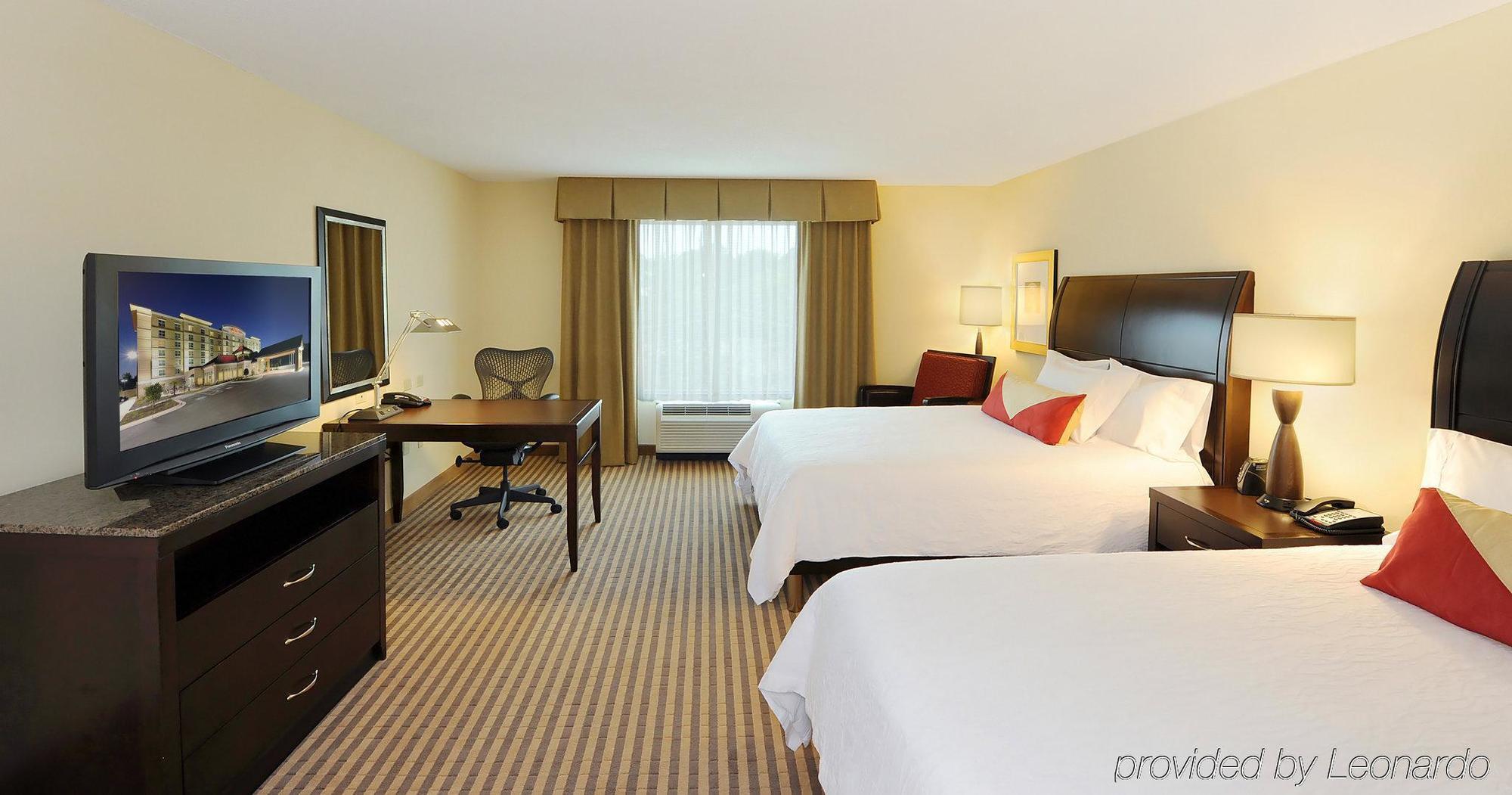 Hilton Garden Inn Atlanta Airport North Room photo